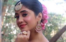 She completed her initial schooling at pine hall school, dehradun, uttarakhand, india. Shivangi Joshi To Make Cannes 2020 Debut