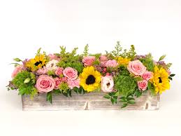 We did not find results for: 30 Long Wood Box Arrangement Bright In Oxnard Ca Flowers By Paulann
