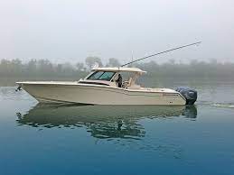 The spacious cockpit, comfortable forward lounging area and roomy cabin offer exceptional center console versatility. Best Center Console Boats Boats Com