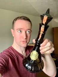 I got myself a Jeanie bottle! Actually, it's a 1964 Jim Beam holiday bottle.