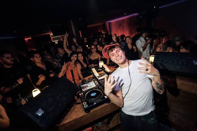 FETTI Club – 20 Nguyễn Công Trứ - 9Club Đặt Bàn Ngay