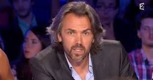 Aymeric Caron visé par des menaces