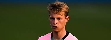 Frenkie de jong (born 12 may 1997) is a dutch professional footballer who plays as a midfielder for spanish club barcelona and the netherlands national team. Frenkie De Jong Ist Beim Fc Bayern Wieder Ein Thema