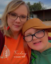 Kelly Denton (@kdentonxo) • Instagram photos and videos