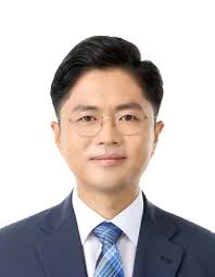Kim Gwang-jin (politician)