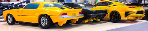 This pack includes transformers classic bumblebee, movie bumblebee (camaro 2008) and transformers animated bumblebee figures. Transformer World 2005 Tfw2005 Com