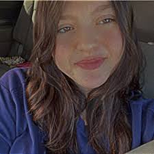 Sarah Hartzog in people