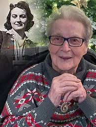 Obituary of Della-Jean Ronaldson Klassen