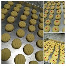 Katanya biskut ni merupakan resepi asal oleh cikgu azlina ina iaitu honey nestum almond. Resepi Biskut Suji Susu Sukatan Cawan Guna 3bahan