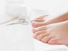 L'ongle incarnése développe en général lorsque l'on marche avec ses chaussures serrées. Ongle Incarne Comment Le Reconnaitre Et Le Traiter Femme Actuelle Le Mag