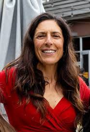 Ernestine Owen's Instagram, Twitter & Facebook