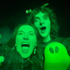 happy birthday to my love ! you are 21 and beautiful as ever, i am so proud  and lucky to call you mine <3