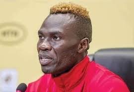 Le jeune joueur Roger Patrick Haba de l'équipe préfectorale de N'zerekore  âgé de 18 ans a été élu meilleur joueur et meilleur buteur de la région de  N'zerekore. Un jeune talent à