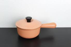 Vintage Pink Le Creuset Sauce Pan Small Size 14 Rare Pink Etsy Rare Pink Vintage Pink Making Sauces