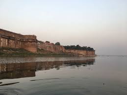 Allahabad Fort | Allahabad - What to Expect | Timings | Tips - Trip Ideas by MakeMyTrip