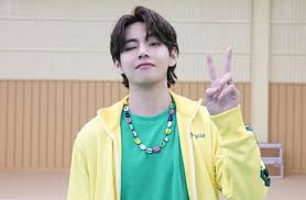 Bts taehyung taehyung photoshoot kim namjoon bts bangtan boy bts hairstyle v bta v model v bts wallpaper kpop. Dd1ss0gg4cf2tm