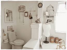 Kleines Bad Landhausstil Faszinierend Auf Dekoideen Fur Ihr Zuhause In Die 17 Besten Ideen Zu L Shabby Chic Bathroom Shabby Chic Homes Country Style Bathrooms