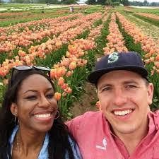 Mary Follmer's Instagram, Twitter & Facebook