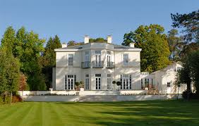 Enjoy style, comfort and convenience when you choose a villa or home stay in england. Stunning Multi Award Winning Classical Villa With The Best Address In Cheltenham Country Life