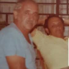 Mi papá nació en 1927, hoy tuviera 97 años. Se nos fue joven de 65 años.  Para mí fue y será el mejor papá del planeta. Un padre abnegado, un papá  ejemplar,