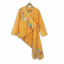 Cindy blouse wanita cantik dengan model tali belakang nuansa warna soft batik chic. 12 Ide Blouse Asimetris Batik Busana Batik Pakaian Wanita