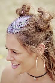 And if you have long hair these will make you wanna cut your hair short 😉. 39 Festival Hairstyles For 2019 Easy Fun Festival Hair Trends