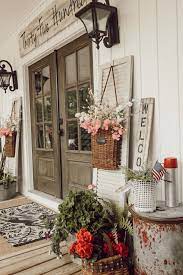75 Rustic Farmhouse Front Porches Decorations Ideas Porch Decorating Front Porch Decorating Farmhouse Front Porches Decorations