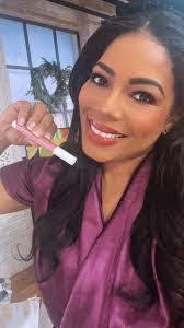 Alisha Abraham's Instagram, Twitter & Facebook