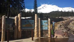 Image result for pictures of new avalanche above bunny Flats on mt. Shasta