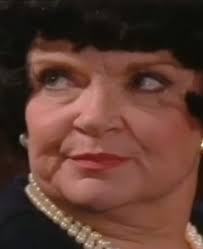 Sally Spectra: La Comedia en Bold and the Beautiful