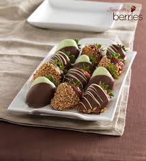 Gourmet Chocolate-Dipped Strawberries from Fannie May Chocolates *Giveaway* 
