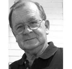 Robbie Mann's Instagram, Twitter & Facebook