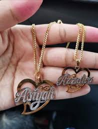 Nazman enterprise cincin ukir nama kalimah kalau nak ukir nama sebelah dalam cincin pun boleh macam cincin lord of the ring ni ukir nama anda dan. Tempahan Loket Emas Ori 916 Ukiran Mama Liza Gold Rich Facebook