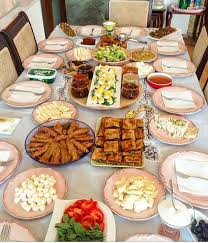 Berrin Adli Kullanicinin Breakfast Kahvalti Sofralari Invitation Food Panosundaki Pin Yemek Susleme Yemek Sunumu Ascilik