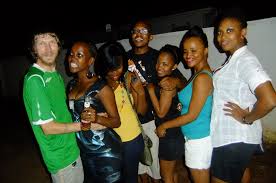 Certain pay sites like match.com tend to have more people who are interested in finding a meaningful relationship. The Benefits Of Online Dating For Travellers Don T Stop Living