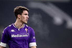 Dušan vlahović prefers to play with left fiorentina is going to play their next match on 03/04/2021 against genoa in serie a. La Fiorentina Ai Piedi Di Vlahovic