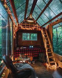 Cabin Diaries On Instagram Up In The Trees Photo By Cfunk44 Share Your Story Cabindiaries In 2020 Photo Tree In The Tree Cabin
