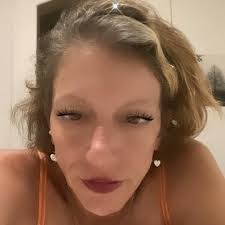 Amber Covert's Instagram, Twitter & Facebook