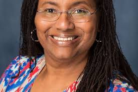 Ursula Crews's Instagram, Twitter & Facebook