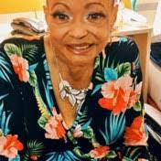 Deborah Simms's Instagram, Twitter & Facebook