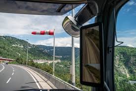 Poids Lourds Mercedes Actros Ou L Adieu Aux Retros