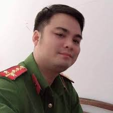 Tp hcm lê chí thành, 38 tuổi, nguyên đại úy công an trại giam z30d, trại thủ đức, bị bắt với cáo buộc chống người thi hành công vụ, ngày 14/4. Le Chi Thanh La Ai Lau Nay Chan Dung NgÆ°á»i Linh Facebook