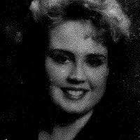 Lisa Simonton's Instagram, Twitter & Facebook