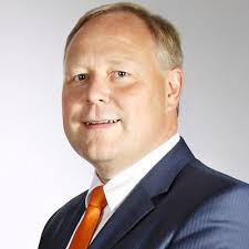 Allgemein Hendrik Johannink zum neuen Vorstandsvorsitzenden gewählt