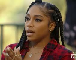 jumbo box braids. Brooke Valentine