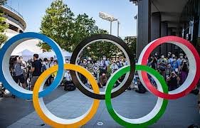 16:14 a nézőt a helyszínen azonnal orvosi ellátásban részesítették, majd súlyos állapotban kórházba szállították. Tokio 2020 Az Olimpiai Program Sportagi Es Napi Bontasban Nso