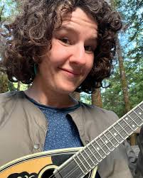 Red Thread (@redthreadsings) • Instagram photos and videos