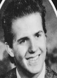 Lindhurst inducting four into Hall of Fame, showing off digs