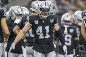What should the Raiders do with their pending free agents? : r/raiders