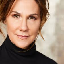 Julie Dell Phillips (@divinejuliedell) • Instagram photos and videos